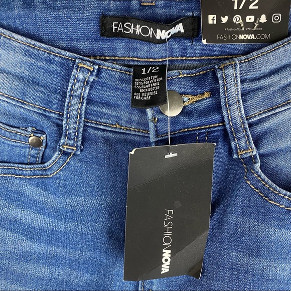 NWT Fashion Nova I Just Might Booty Shaping Jeans - Picture 7 of 10